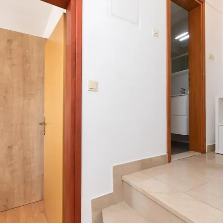 Casa La Mare - Krk Town Apartment Room photo