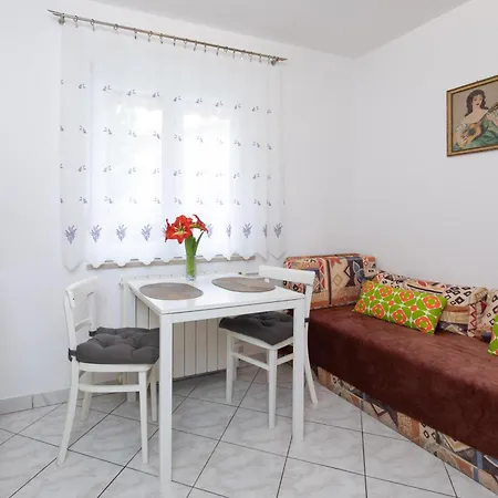 Casa La Mare - Krk Town Apartment Room photo