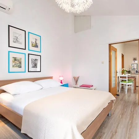 Casa La Mare - Krk Town Apartment Exterior photo