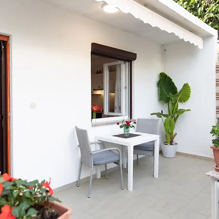 Casa La Mare - Krk Town Apartment Room photo