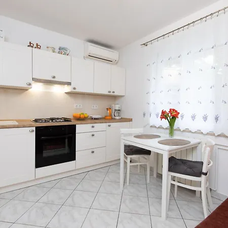 Casa La Mare - Krk Town Apartment Room photo
