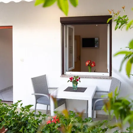 Casa La Mare - Krk Town Apartment Exterior photo